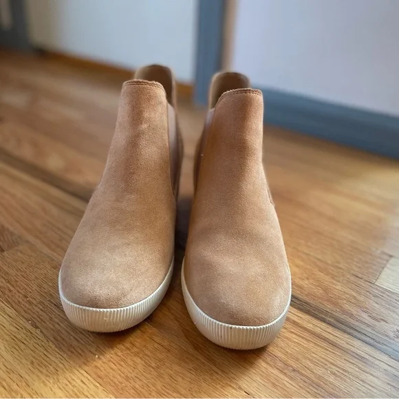 SOREL Out and About Wedge Slip-On Sneakers - Picture 2 of 4